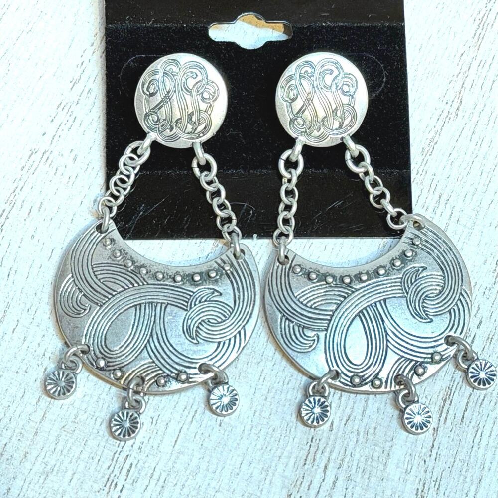 Boho Etched Crescent Drop Earrings Silver Tone
Description - Picture 2 of 3
